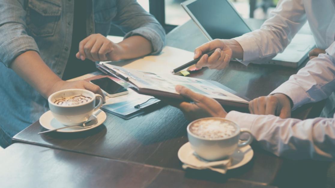 Analyse de données et métriques SEO en temps réel